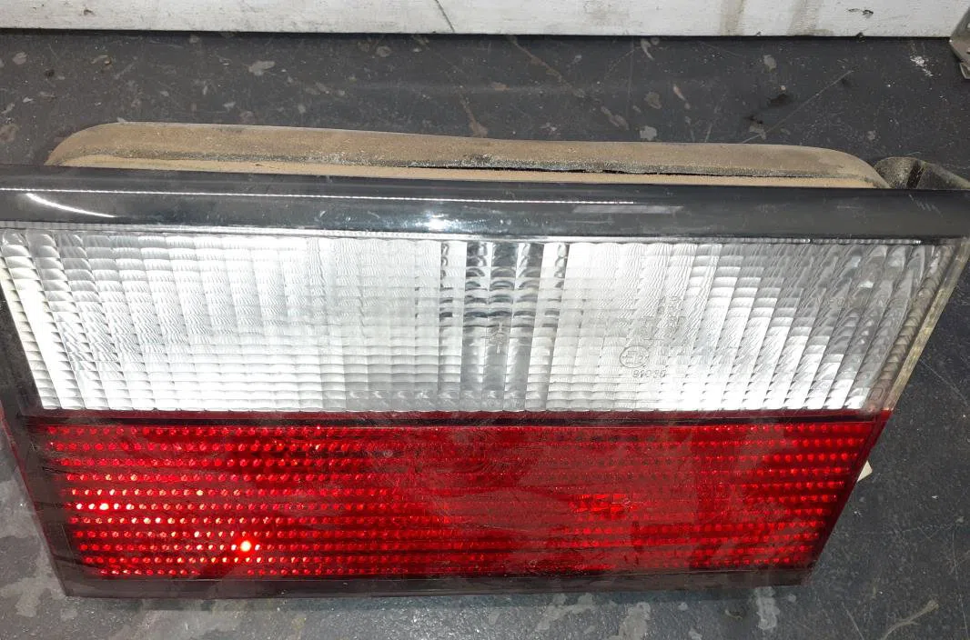 Feu arrière intérieur droit CITROEN CIT XANTIA occasion