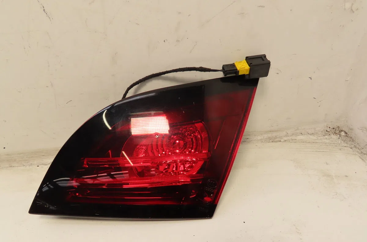 Feu arrière intérieur droit Citroën DS4 (NX_) 1.6 bluehdi 120 (2014-2015) occasion