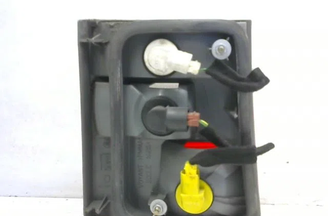 Feu arrière intérieur droit Citroën EVASION Monospace (22, U6) 2.0 (1994-2002) occasion