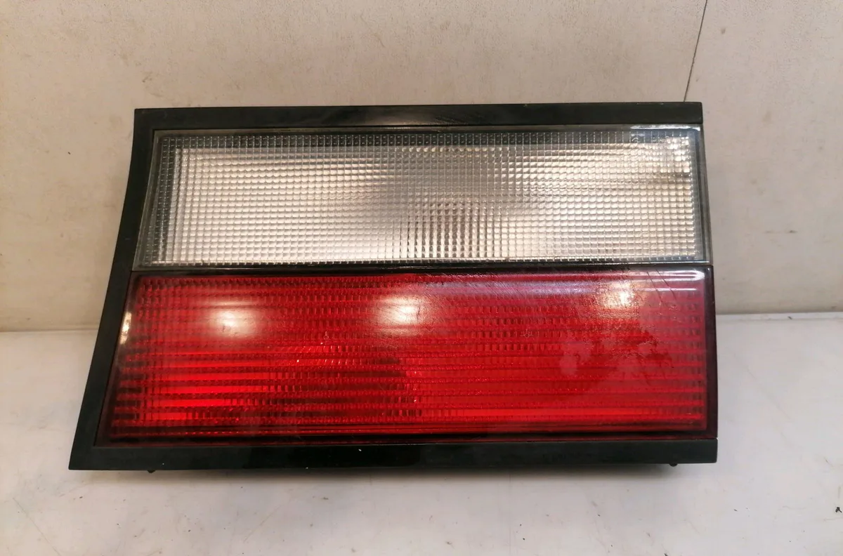 Feu arrière intérieur droit Citroen XANTIA Break (X1_, X2_) 1.8 i 16v (1995-2003) occasion
