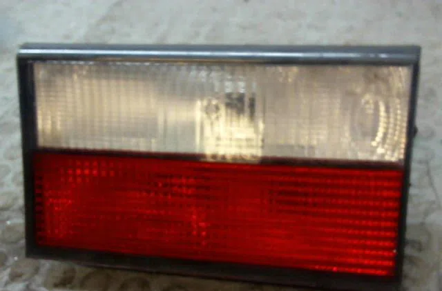 Feu arrière intérieur droit Citroen XANTIA (X1_, X2_) 2.0 hdi 90 (1999-2003) occasion