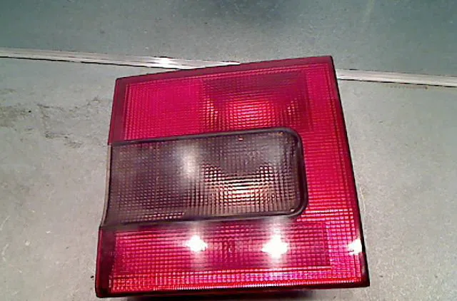 Feu arrière intérieur droit CITROEN XM Phase 1 07-1989--06-1994 occasion