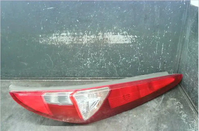 Feu arrière intérieur droit Fiat PUNTO (188_) 1.3 jtd 16v (2003-2012) 5 portes occasion
