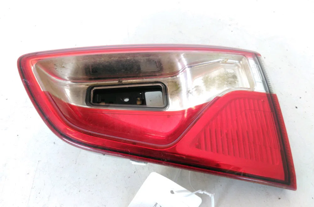 Feu arrière intérieur droit Ford ECOSPORT 1.0 ecoboost (2013) occasion