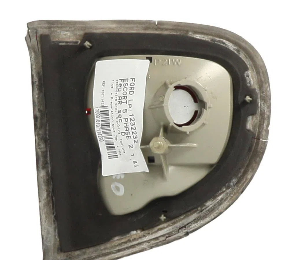 Feu arrière intérieur droit Ford ESCORT V (AAL, ABL) 1.4 (1990-1994) occasion