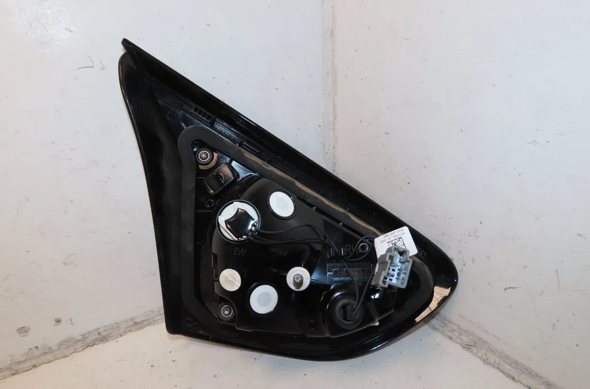 Feu arrière intérieur droit Ford PUMA (J2K, CF7) 1.0 flexifuel (2021) occasion