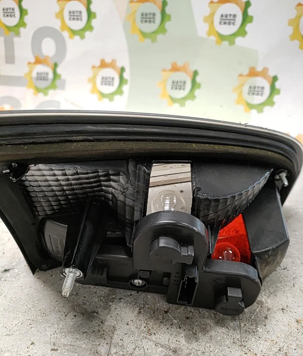 Feu arrière intérieur droit FORD S-MAX 1 PHASE 1 occasion