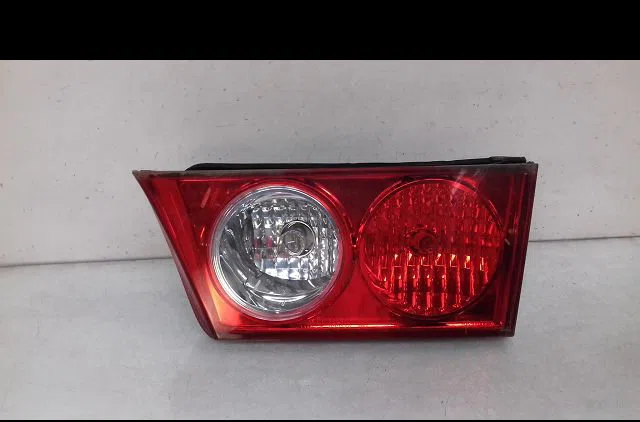 Feu arrière intérieur droit Honda ACCORD VII (CL, CN) 2.4 (cl9) (2003-2008) occasion