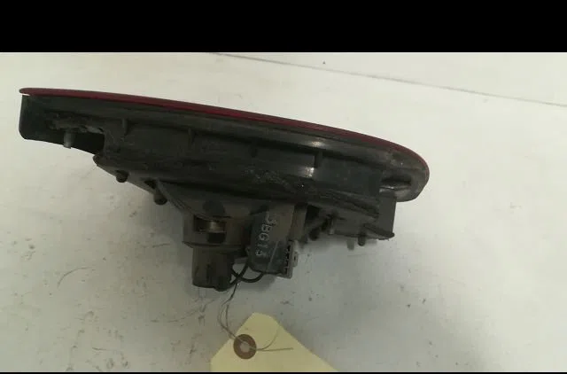 Feu arrière intérieur droit HONDA CIVIC IV 1992 occasion