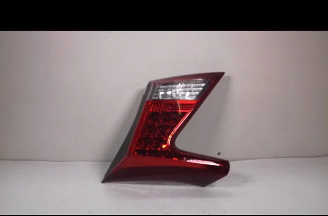 Feu arrière intérieur droit Honda CIVIC IX (FK) 1.6 i-dtec (fk3) (2013) occasion