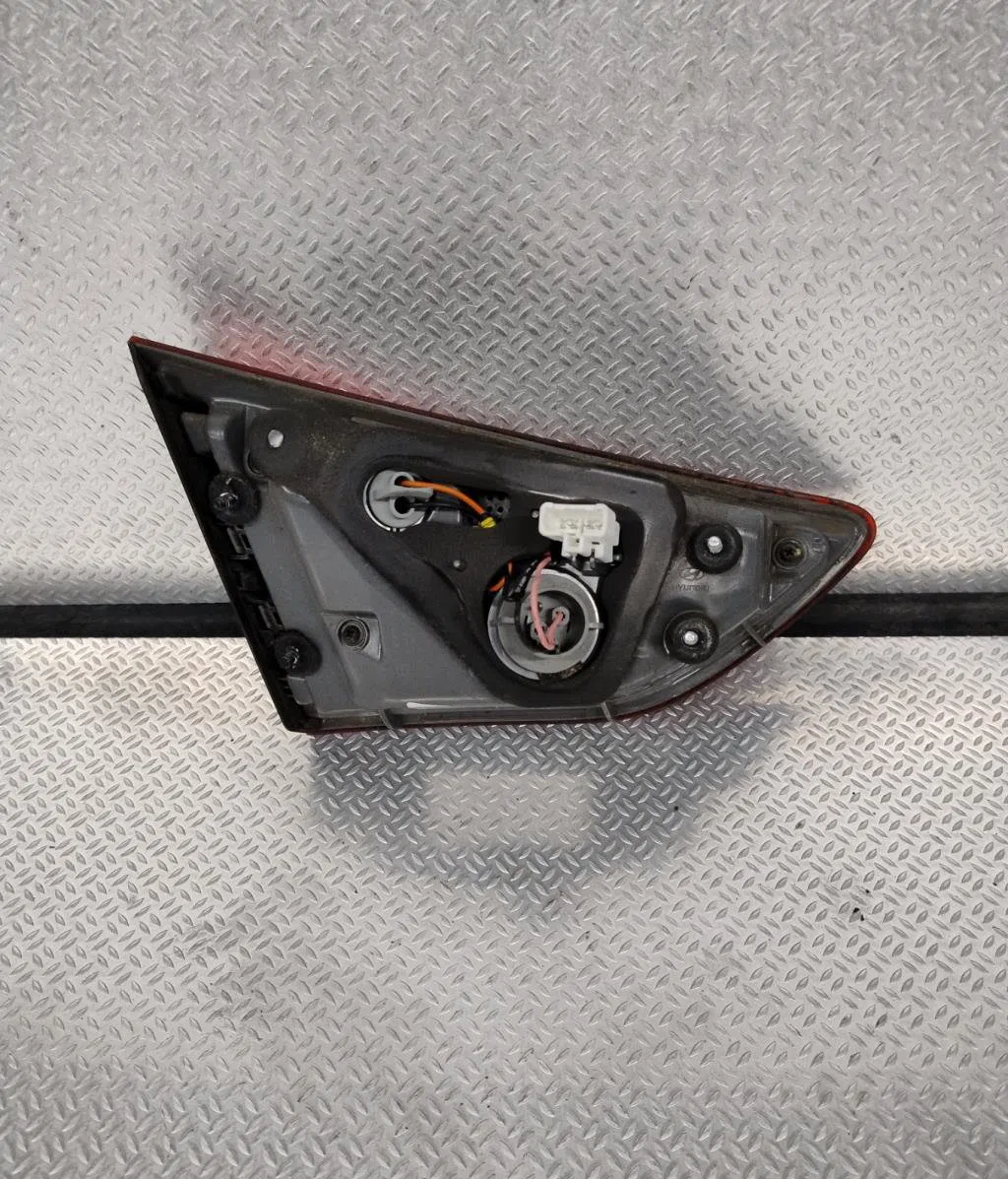 Feu arrière intérieur droit HYUNDAI I 30 2  I 30 2 PHASE 1 occasion