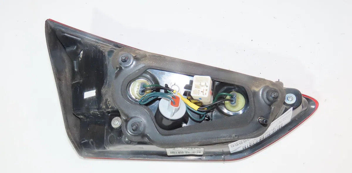 Feu arrière intérieur droit Hyundai I20 ACTIVE (IB, GB) 1.0 t-gdi (2015) occasion