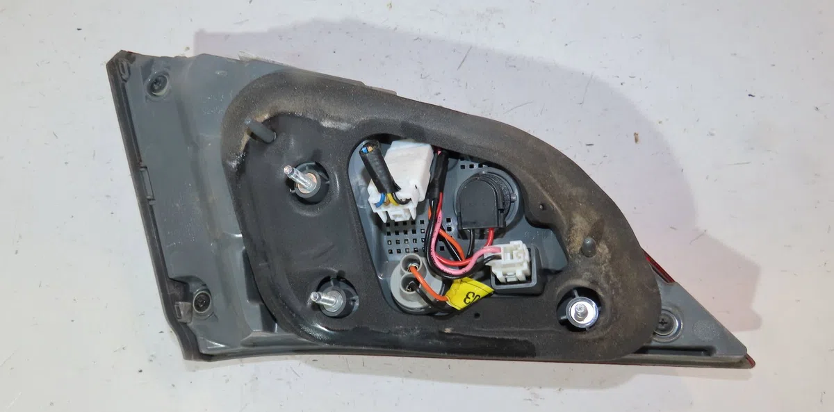 Feu arrière intérieur droit Hyundai I40 I (VF) 1.7 crdi (2012-2019) occasion