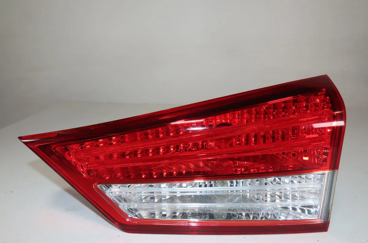 Feu arrière intérieur droit Hyundai Ix20 (JC) 1.4 (2010-2019) occasion