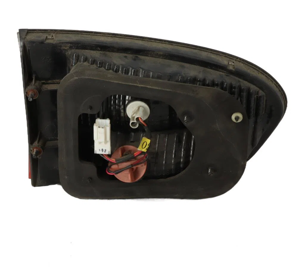 Feu arrière intérieur droit Hyundai SATELLITE Autobus-Autocar (A1) 2.5 tci (2004-2007) occasion