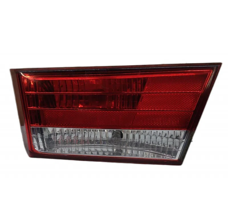 FEU ARRIERE INTERIEUR DROIT HYUNDAI SONATA 924143K010