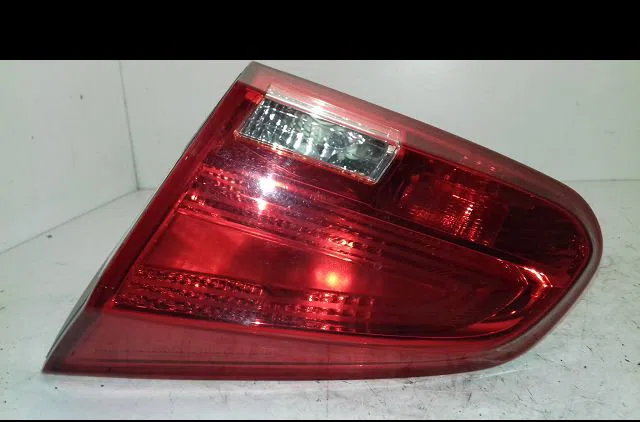 Feu arrière intérieur droit Kia CEE'D (JD) 1.6 crdi 110 (2012-2018) occasion
