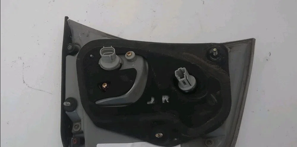 Feu arrière intérieur droit Lexus RX (_U3_) 300 (mcu35_) (2003-2008) occasion
