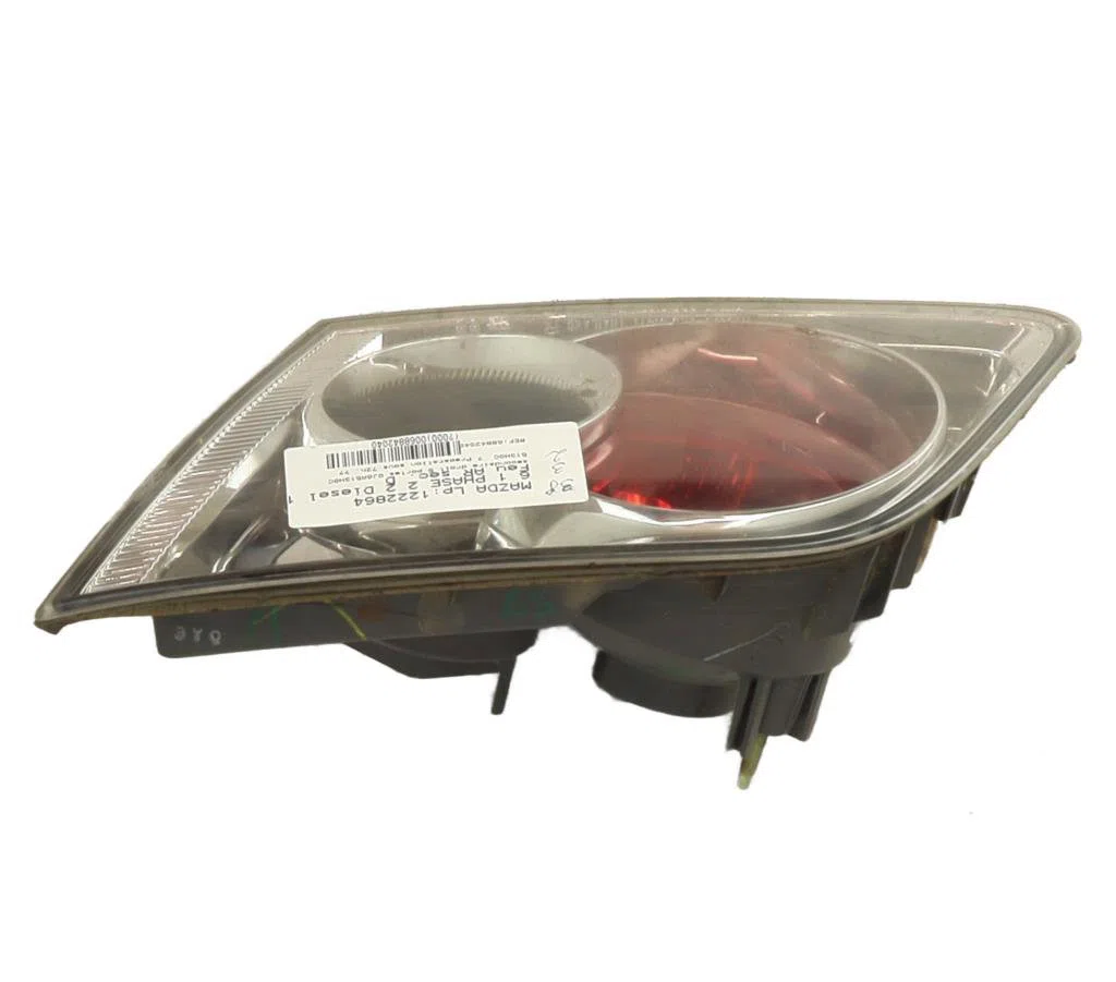 Feu arrière intérieur droit Mazda 6 A trois volumes (GG) 2.0 di (gg14) (2002-2007) occasion