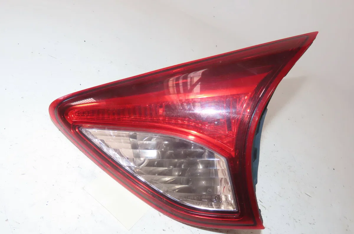 Feu arrière intérieur droit Mazda CX-5 (KE, GH) 2.2 d awd (ke2aw) (2012-2017) occasion
