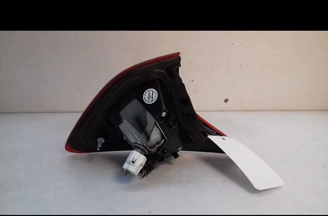 Feu arrière intérieur droit Mazda CX-5 (KE, GH) 2.2 d (ke2fw) (2012-2017) 5 portes occasion