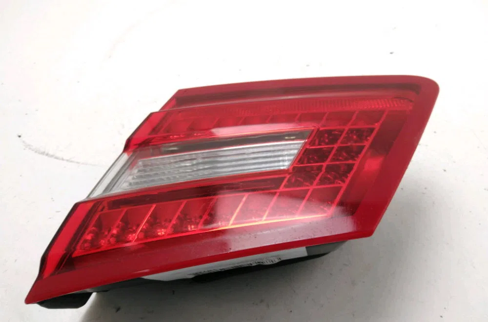 Feu arrière intérieur droit Mercedes-benz CLASSE E T-Model (S212) E 220 cdi - bluetec (212.202, 212.201) (2009-2016) occ