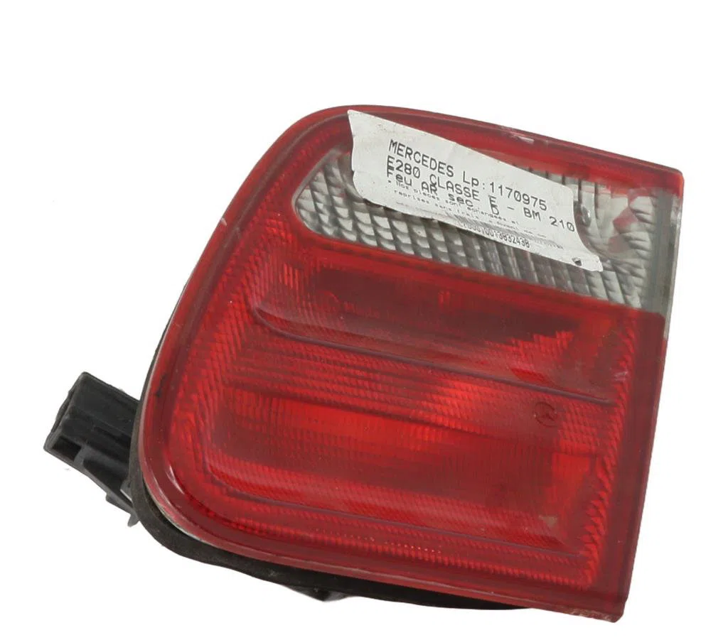 Feu arrière intérieur droit Mercedes-benz CLASSE E (W210) E 280 (210.063) (1996-2002) occasion