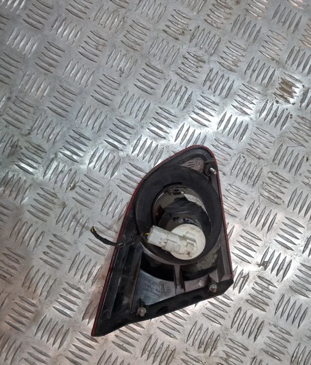 Feu arrière intérieur droit NISSAN QASHQAI 1 PHASE 1 occasion