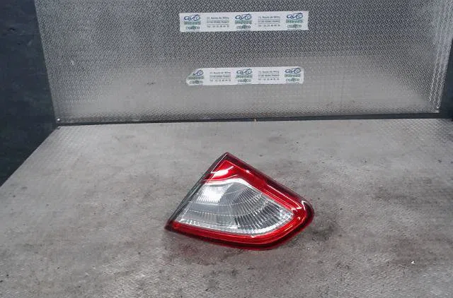 Feu arrière intérieur droit NISSAN QASHQAI 1  QASHQAI 1 PHASE 2 occasion
