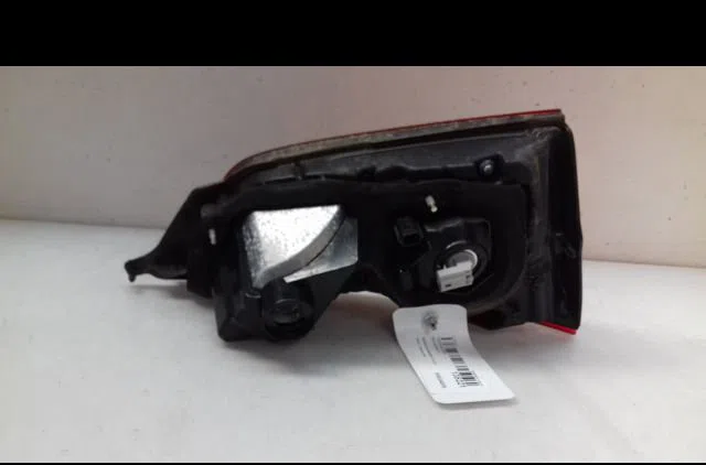 Feu arrière intérieur droit Nissan QASHQAI II SUV (J11, J11_) 1.6 dci (2013) occasion