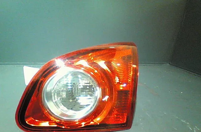 Feu arrière intérieur droit Nissan QASHQAI - QASHQAI 2 I (J10, NJ10, JJ10E) 1.5 dci (2010-2013) 5 portes occasion