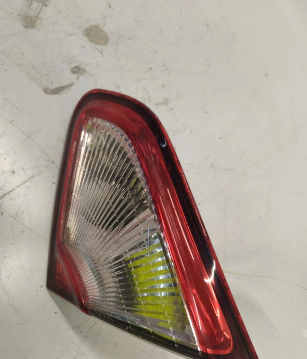 Feu arrière intérieur droit Nissan QASHQAI - QASHQAI 2 I (J10, NJ10, JJ10E) 1.5 dci (2010-2013) occasion
