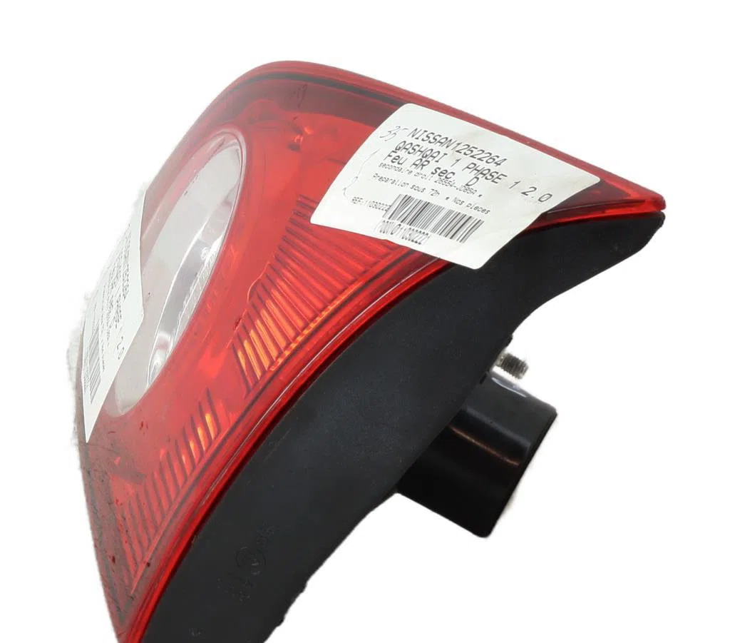 Feu arrière intérieur droit Nissan QASHQAI - QASHQAI 2 I (J10, NJ10, JJ10E) 2.0 dci traction intégrale (2007-2013) 5 por
