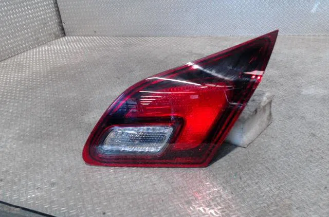 Feu arrière intérieur droit OPEL ASTRA J  ASTRA J PHASE 2 occasion