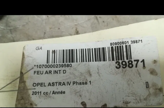 Feu arrière intérieur droit Opel ASTRA J Sports Tourer (P10) 2.0 cdti (35) (2010-2015) occasion