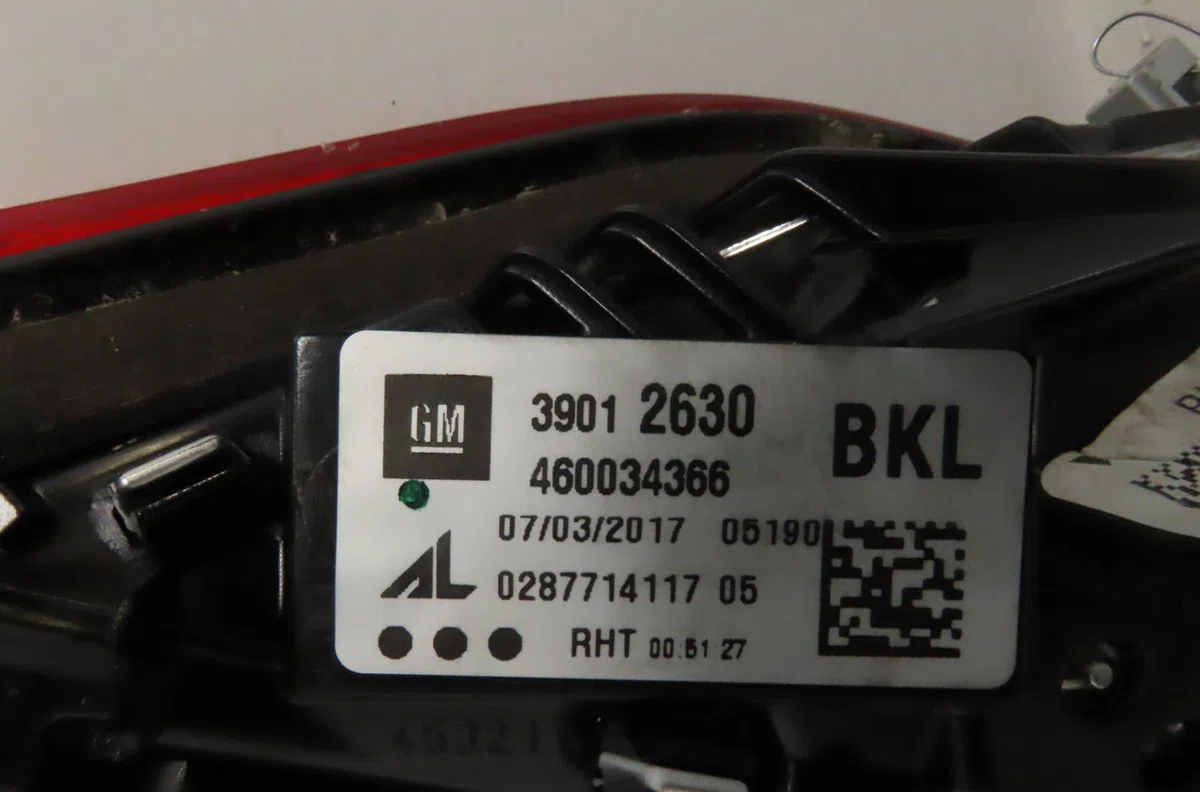 Feu arrière intérieur droit Opel CORSA E (X15) 1.4 (08, 68) (2014) occasion