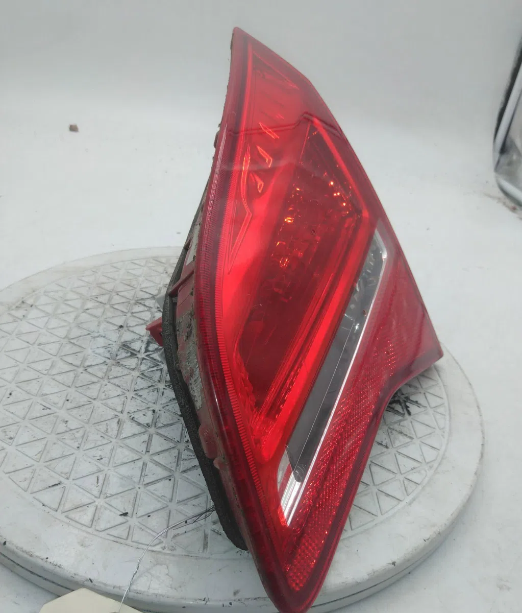 Feu arrière intérieur droit OPEL MERIVA II occasion