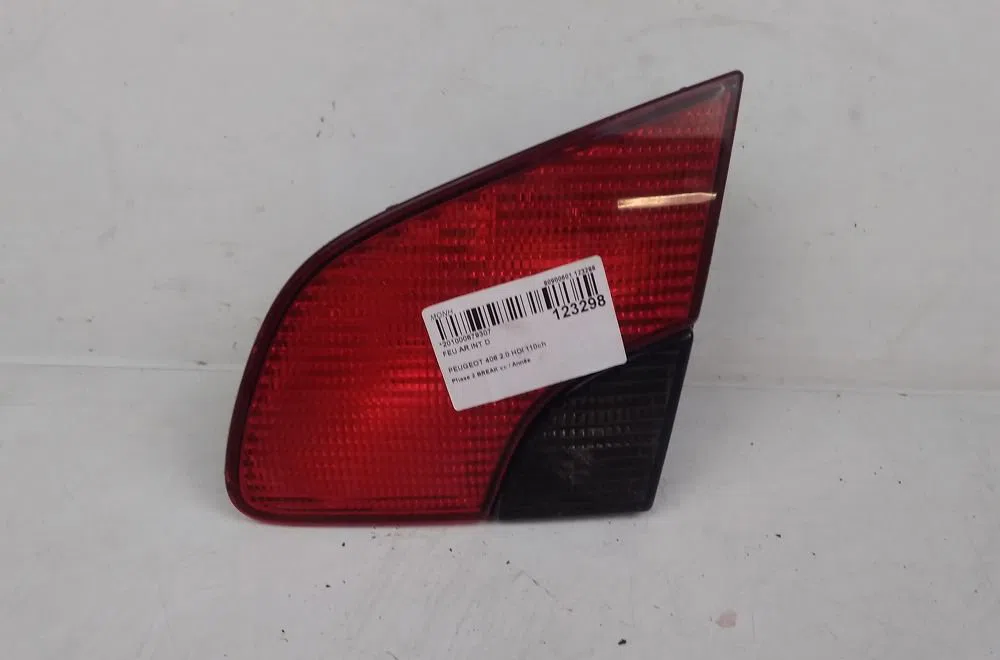 Feu arrière intérieur droit PEUGEOT 406 2002 occasion