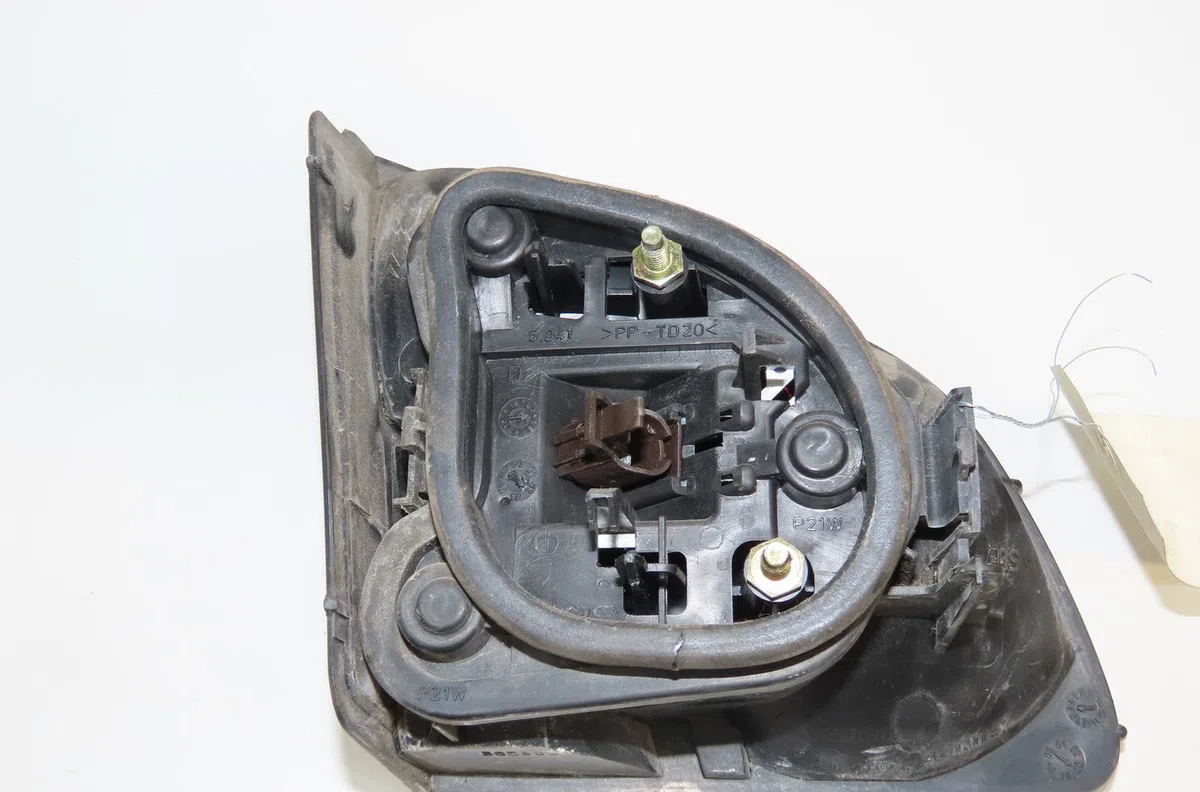 Feu arrière intérieur droit Peugeot 406 Break (8E-F) 2.0 hdi 90 (1999-2004) occasion