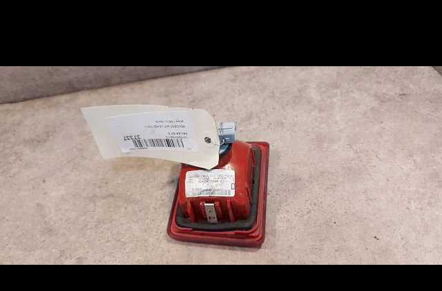 Feu arrière intérieur droit Peugeot 407 SW (6E_) 1.6 hdi 110 (2004-2010) 5 portes occasion