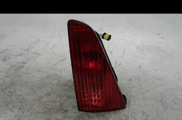 Feu arrière intérieur droit Peugeot 607 (9D, 9U) 2.0 hdi (2005-2011) occasion