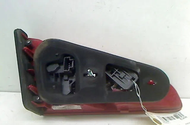 Feu arrière intérieur droit Peugeot 607 (9D, 9U) 2.2 hdi (2000-2006) occasion