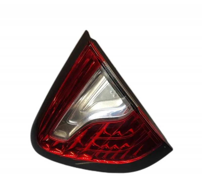 FEU ARRIERE INTERIEUR DROIT RENAULT CAPTUR I 265501712R