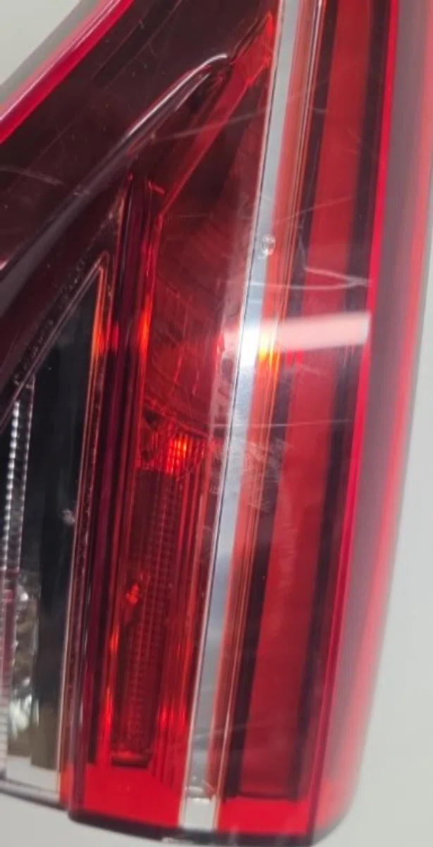 Feu arrière intérieur droit RENAULT CLIO 5 PHASE 1 occasion