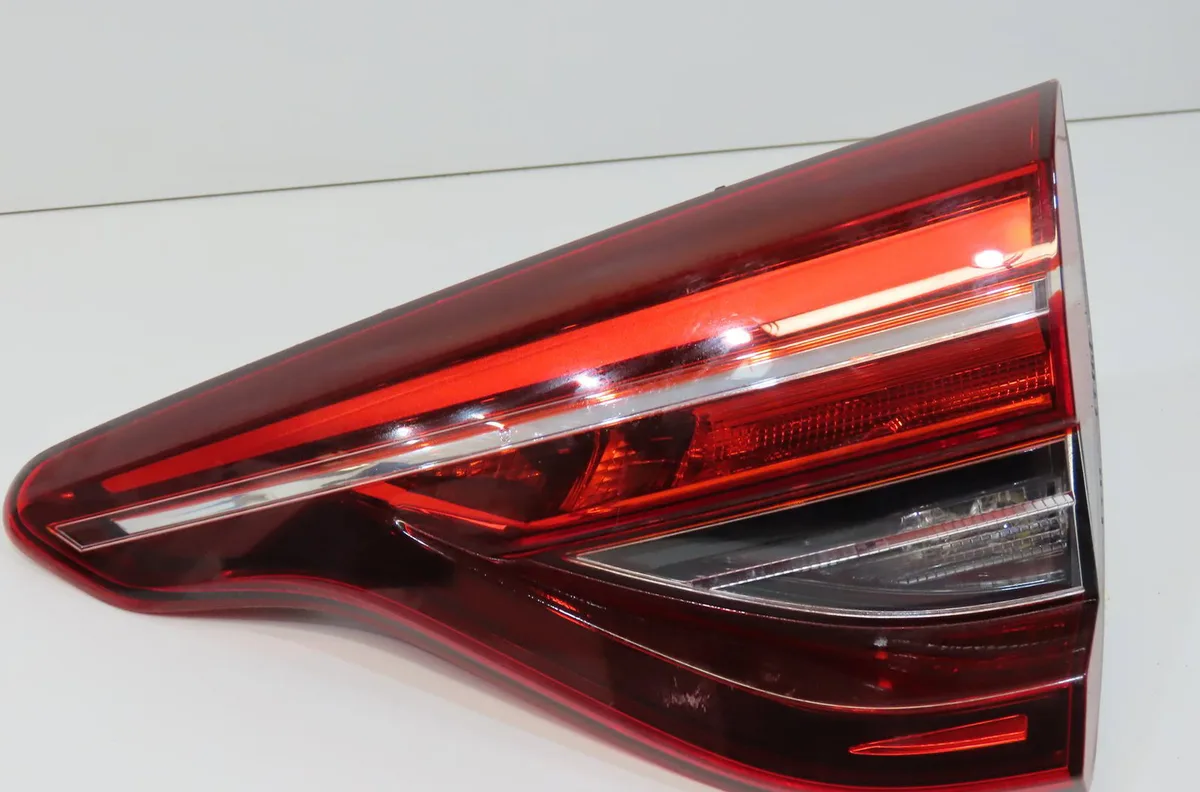 Feu arrière intérieur droit Renault CLIO V (B7_) Tce 90 (b7mt) (2020) occasion