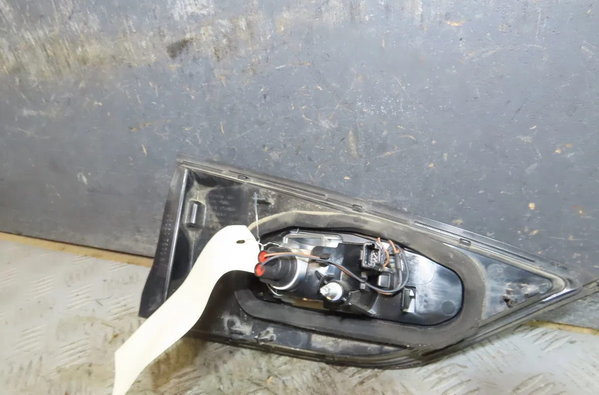 Feu arrière intérieur droit Renault ESPACE V (JR_) 2.0 blue dci 200 (jral) (2018) occasion