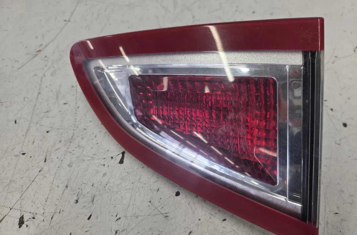 Feu arrière intérieur droit RENAULT GRAND SCENIC 3 PHASE 1 occasion