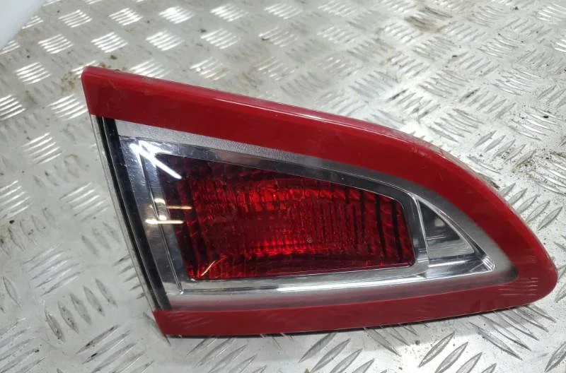 Feu arrière intérieur droit RENAULT GRAND SCENIC 3 PHASE 3 occasion