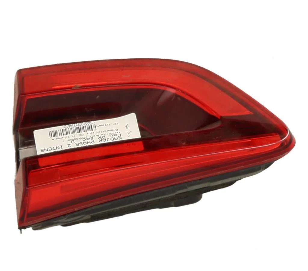 Feu arrière intérieur droit Renault KADJAR (HA_, HL_) 1.3 tce 140 (2018) occasion