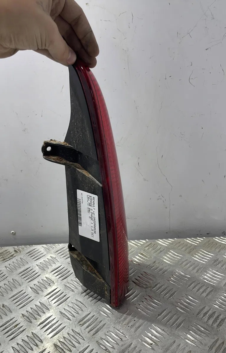 Feu arrière intérieur droit RENAULT KANGOO 2 PHASE 1 occasion